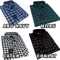 Gambar kemeja kotak hem baju atasan  pria jumbo big size oversize cowok laki laki besar hitam putih biru merah abu hijau navy cream coklat kuning ungu maroon army orange khaki salem pink  xl xxl xxxl xxxxl 2xl 3xl 4xl 5xl 6xl 7xl 8xl 9xl 10xl lengan pendek ventt - HITAM PUTIH, 5XL dari ventt undefined 4 Tokopedia