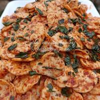 Gambar Seblak kerupuk bawang pedas daun jeruk 500 gram dari Ratubasreng91 undefined 1 Tokopedia
