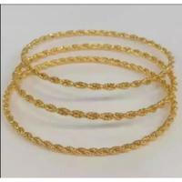 Gambar 3 pcs gelang keroncong melintir titanium dewasa dari amira grosir acc undefined 3 Tokopedia