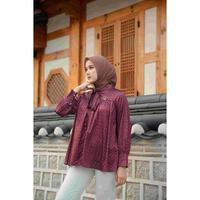 Gambar [BISA COD] ARABELLE MONOGRAM BLOUSE arabellescarf mono blus atasan crepe arabel arabella - Rose, M dari Khadija NADHEERA LUXURY undefined 4 Tokopedia