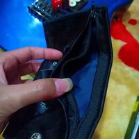 Gambar dompet kulit pria lipat tiga/dompet kulit sambung/dompet unik dan murah/dompet kulit legendaris - hitam dari RDH JAYA 1 undefined 4 Tokopedia