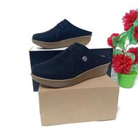 Gambar sepatu sandal wanita//sepatu bustong wanita//sepatu tutong wanita//sepatu cibaduyut - Abu-abu, 36 dari GRD Mitra undefined 1 Tokopedia