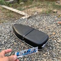 Gambar Jok c70 xx carbon sudah sepon anti gembos - Xx carbon dari Ropin jok undefined 1 Tokopedia