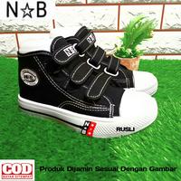 Gambar (COD) Sepatu Sekolah All Star Sneaker Pendek dan Tinggi Perekat Fashion Anak Pria Wanita NB KLS - TEMPEL-TINGGI, 32 dari Toko Rusli90 undefined 3 Tokopedia