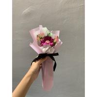 Gambar Echiiglo - (PO 1hari) mini buket bunga artificial kado cowo ultah wedding wisuda anniversary valentine day kelulusan perpisahan Premium ulang tahun cewe cowo cewek cowok murah valentines mothers day mother Hari ibu - Warna tulis di note dari Echiiglo Florist undefined 4 Tokopedia