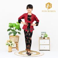 Gambar Nusa Kebaya Setelan Kebaya Kutubaru Elnira Anak Kebaya Anak Kutubaru Mix Batik Modern Kebaya Anak Sd - Maroon, Setelan, M dari Nusa Kebaya undefined 1 Tokopedia