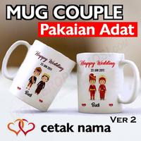 Gambar Mug Couple Pakaian Adat Pernikahan dapat 2 MUG - Gelas Hadiah Wedding - satu hari jadi - versi 1 Kado Keramik - Jawa barat dari Zeropromosi undefined 1 Tokopedia