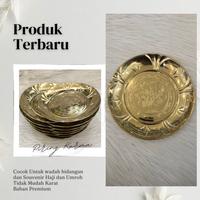 Gambar piring kurma emas arab khas souvenir haji - 1 pcs dari CB Faaza Collection undefined 1 Tokopedia
