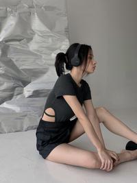 Gambar Ava Top | Cut Out | Ribbed Knit Bodysuit Top - Y2K | Wearsarey Panjang Jumpsuit dari wearsarey undefined 1 Tokopedia