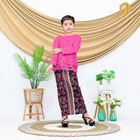 Gambar Nusa Kebaya Setelan Kebaya Anak Brokat Modern Kebaya Anak Umur4-12 Tahun Kebaya Anak Kekinian - Navy, M, Setelan dari Nusa Kebaya undefined 5 Tokopedia