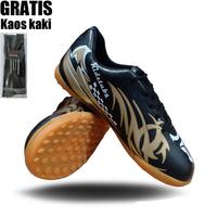 Gambar Sepatu Futsal Anak Laki Laki Usia 6-10 Tahun PAUD TK SD SMP Kelas 1 2 3 4 5 6 7 8 9 0 Tahun-KIDZTUBS1918121523 Boots Outdoor Sport - HITAMGOLD RONALDO, NO.28 dari Kidztubs_NEW undefined 1 Tokopedia