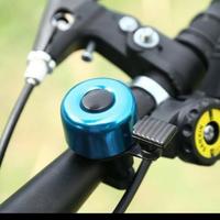 Gambar Bel Sepeda Kecil Sederhana Ringing bell aksesoris gowes mountain bike - biru dari Paffie Shop Grosir undefined 1 Tokopedia