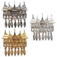 Gambar Bros Jilbab Kutu Baru Rumah Gadang Clips Aksesoris Elegan Alloy Berkualitas Terbaik Finishing Halus Model Etnik Mewah Berkelas Cocok Untuk Hijab Dan Pakaian Adat Formal - gold dari nadira acc undefined 1 Tokopedia