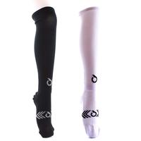 Gambar Kaos Kaki Ortuseight Quiver Fb Socks - Kaos Kaki Anti Slip - BLACK dari SNEAKERZONE SURABAYA undefined 1 Tokopedia
