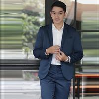 Gambar Jas stelan pria warna navy semi formal moderaizen navy - S dari sevenfour undefined 2 Tokopedia