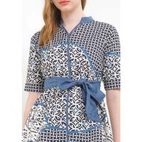 Gambar Rianty Batik Premium Wanita Atasan Blouse Putih Delila White Blus Batik Lengan Panjang - M dari Rianty Batik Official Shop_NEW undefined 3 Tokopedia