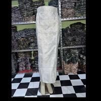 Gambar ( realpict ) ROK SPAN MOTIF SONGKET || BAWAHAN KEBAYA / BRIDESMAID || BAHAN TEBAL PREMIUM!! Belah Samping - burgundy, 1 (Max…BB 50) dari Jaya Plisket undefined 3 Tokopedia