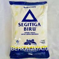 Gambar SEGITIGA BIRU TEPUNG TERIGU Kemasan 1 Kg Harga Dus Karton GOJEK ONLY dari Berkatjaya10 undefined 2 Tokopedia