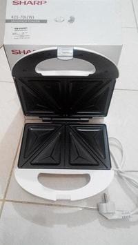 Gambar Pemanggang Roti Sharp / Sandwich Toaster Sharp KZS 70L PROMO MURAH dari IrawanElektronik undefined 2 Tokopedia