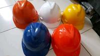 Gambar HELM SAFETY PROYEK + FASTRACK LOKAL dari BERKAHRIZKIBPN undefined 1 Tokopedia