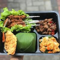 Gambar Nasi box komplit lauk pauk dari cateringumi undefined 1 Tokopedia