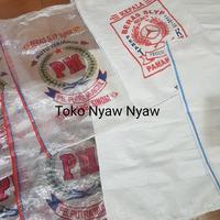 Gambar Karung Beras 50kg (plastik kosong, bekas besar 50 kg) dari Toko Nyaw Nyaw undefined 1 Tokopedia