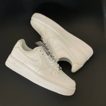 Logo 06_Sneakers
