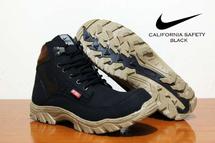 Logo TOKO KICKERS 4