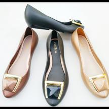 Logo Sepatu Flat Murah