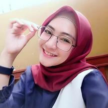 Logo revina_olshop