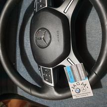 Logo Metro gold Mercedes