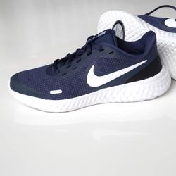 Jual Nike Revolution 5 Murah \u0026 Terbaik - Harga Terbaru August 2021