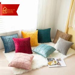 king bed throw pillows