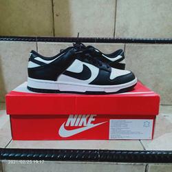 Jual Nike Wmns di Tangerang Selatan 
