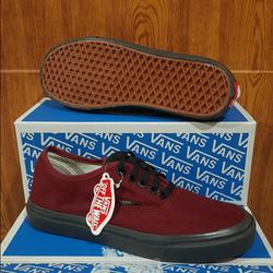 maroon vans for men