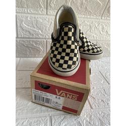 chequered vans size 5