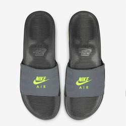 harga sandal nike air max