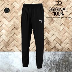 black puma jogging bottoms