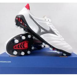 sepatu bola mizuno morelia