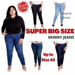Celana Pendek Skinny Jeans Wanita BIG 