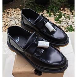 dr martens adrian harga