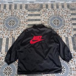 nike classic windbreaker