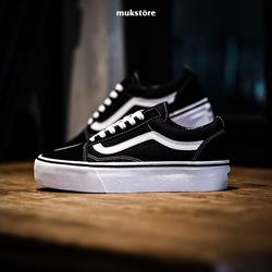 all black vans platform