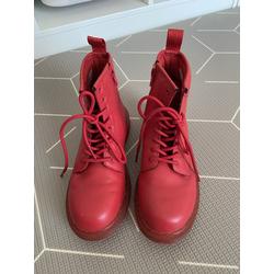 doc martens size 2