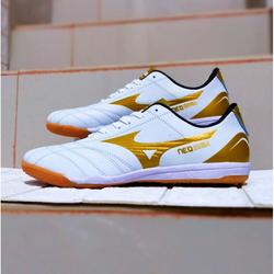 sepatu futsal mizuno terbaru terlaris original