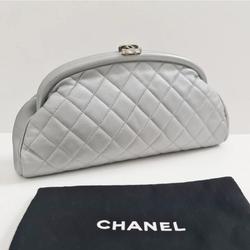 chanel clutch