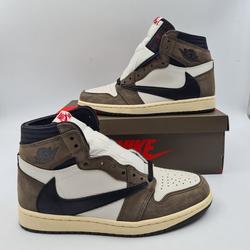 Koleksi Travis Scott Air Jordan 1 Low dengan Colorway Unik