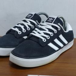 adidas kiel white