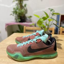 kobe 10 low top