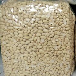 Kacang Tanah Kupas 25/29 (ukuran besar)